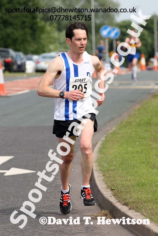 Newton Aycliffe 10k Road Race, County Durham. Photo: David T. Hewitson/Sports for All Pics